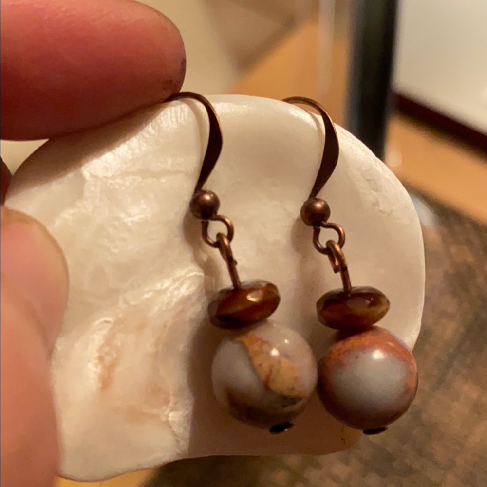 Earthy boho hanging earring. - Picture 2 of 2
